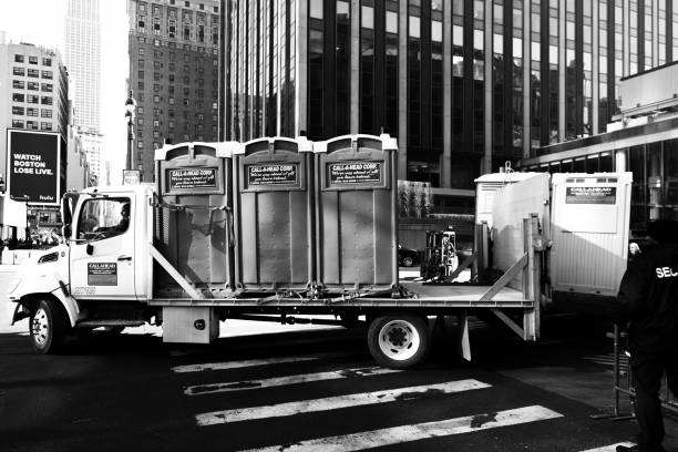 Best Portable bathroom rental  in Twinsburg, OH